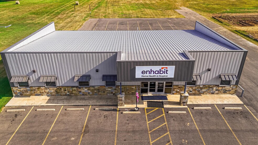 Primary Photo Of 1928 E Washington St, Idabel Office For Sale