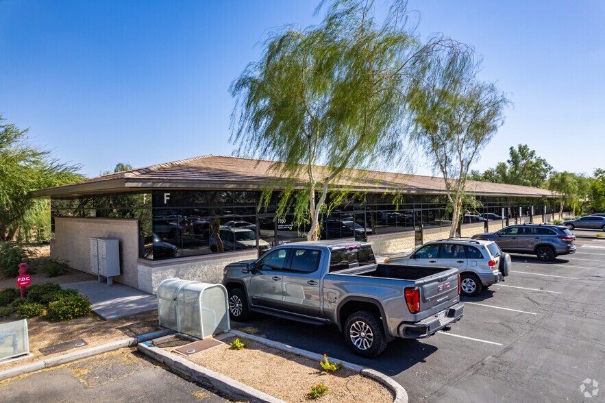 More Photos Of 18001 N 79th Ave, Glendale Office For Lease