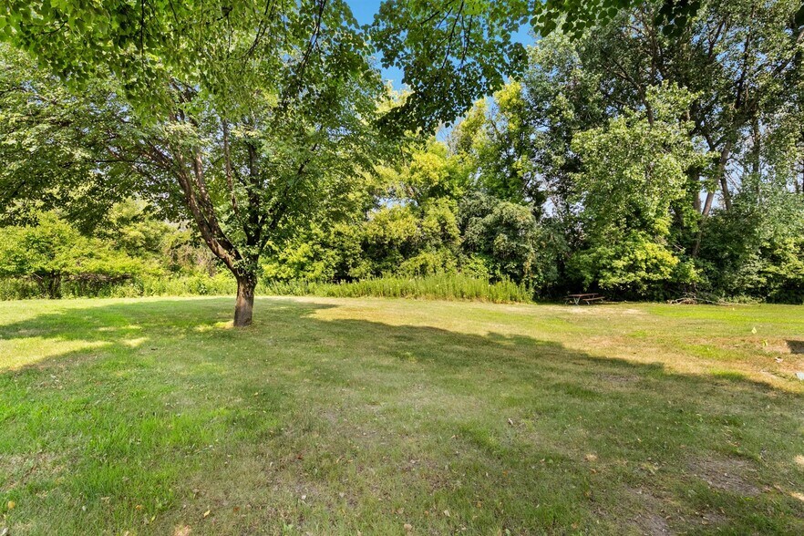 More Photos Of 2056 Woodlane Dr, Woodbury Medical For Sale