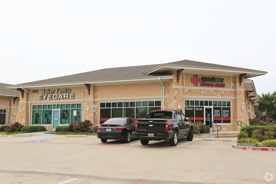 More Photos Of 8861 Davis Blvd, Keller Medical For Lease