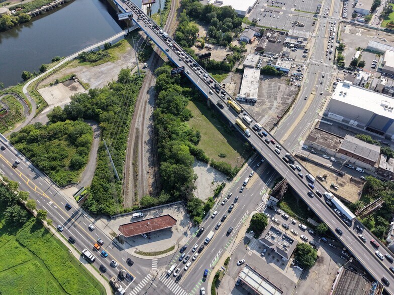 More Photos Of 3145 Grays Ferry Ave, Philadelphia Land For Sale