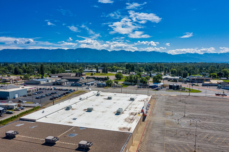 More Photos Of 2024 US Hwy 2 E, Kalispell Garden Center For Sale