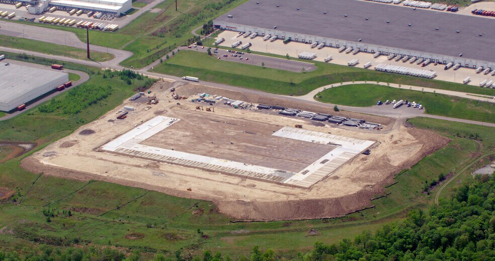 More Photos Of 180 First Ave, Gouldsboro Distribution For Lease