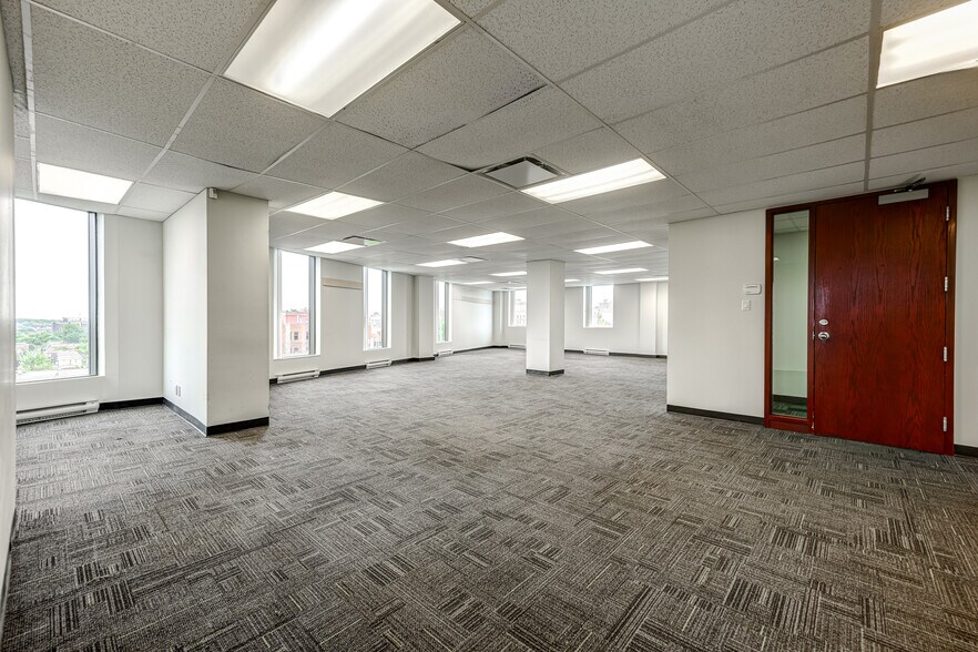 More Photos Of 1851 Rue Sherbrooke E, Montréal Medical For Lease
