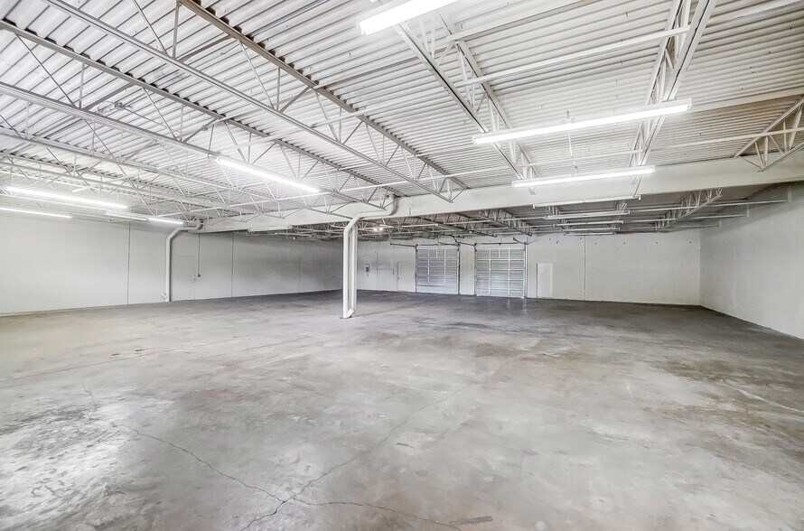 More Photos Of 4745 Wadsworth Rd, Dayton Warehouse For Lease