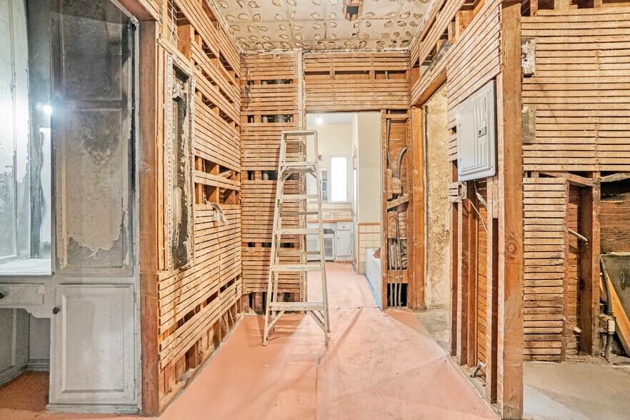 More Photos Of 728 S Genesee Ave, Los Angeles Apartments For Sale