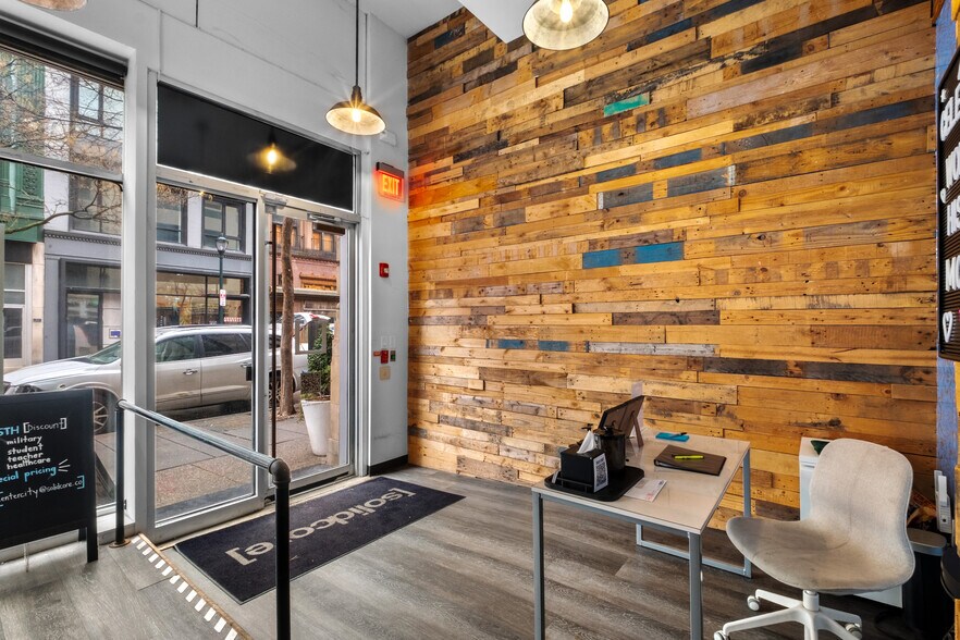 More Photos Of 725 Chestnut St, Philadelphia Storefront Retail Residential For Sale