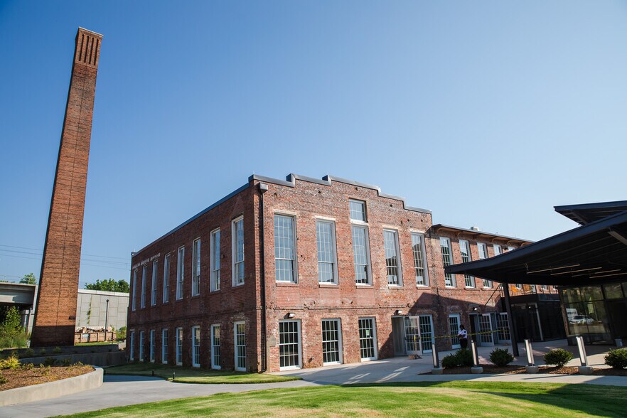 More Photos Of 1115 N Brevard St, Charlotte Office For Lease