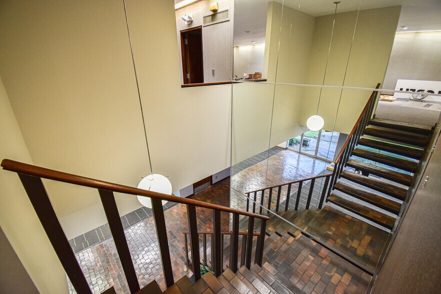 More Photos Of , Tuscaloosa Unknown For Sale