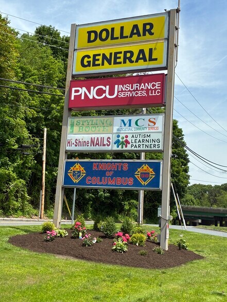 More Photos Of 250 Westfield Rd, Holyoke Unknown For Lease