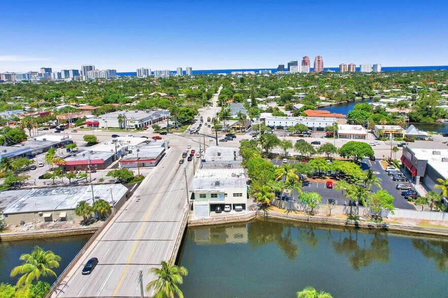 More Photos Of 2208 NE 26th St, Fort Lauderdale Office For Lease