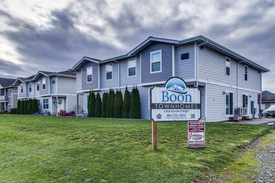 More Photos Of 1205 Boon St, Sumas Apartments For Sale