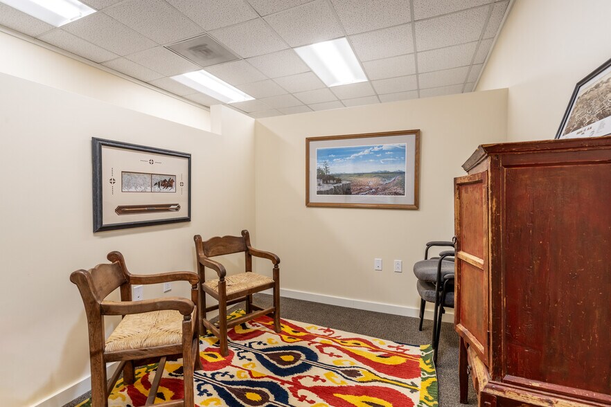 More Photos Of 125 Lincoln Ave, Santa Fe Office For Lease