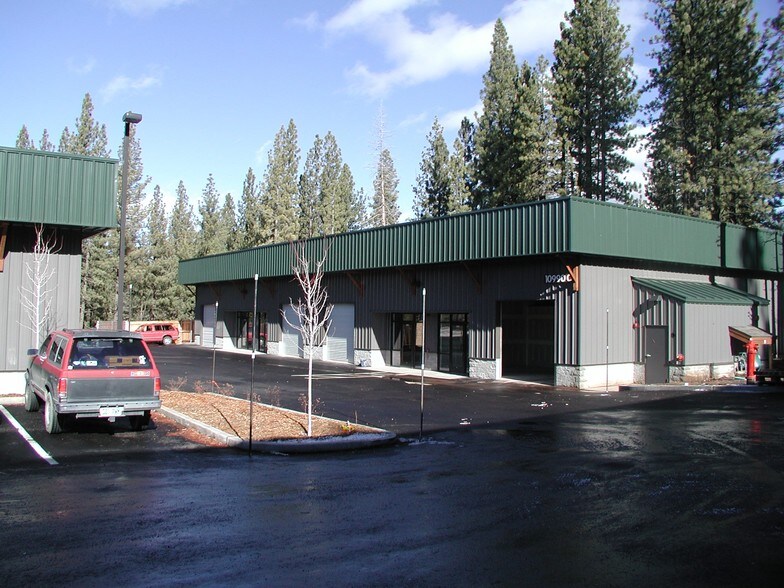 More Photos Of 10990 Industrial Way, Truckee Warehouse For Lease