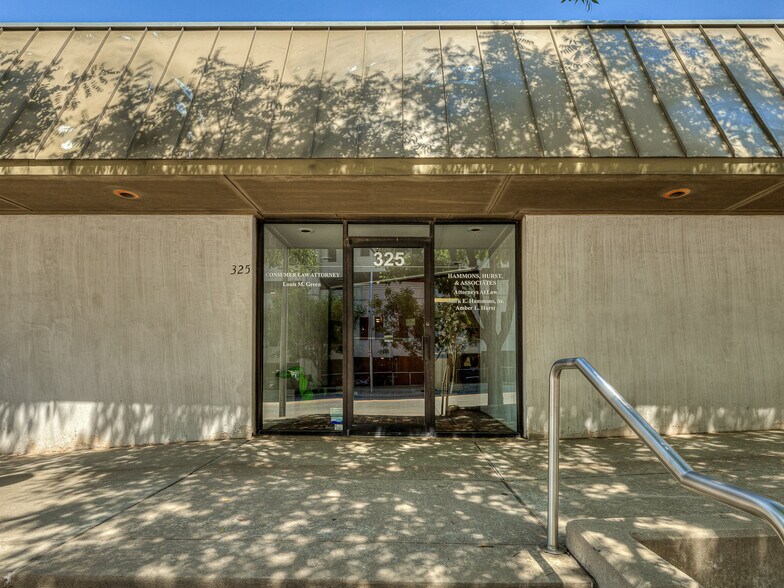 More Photos Of 325 Dean A Mcgee Ave, Oklahoma City Office For Sale