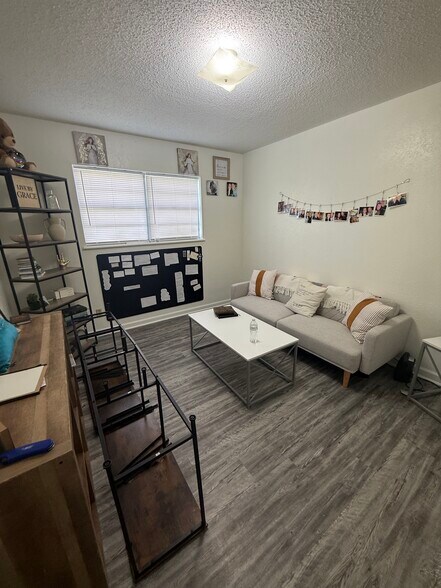 More Photos Of 1007 Richey Dr, Gladewater Apartments For Sale
