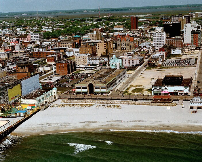 More Photos Of 1325 Boardwalk Ave, Atlantic City Office Residential For Sale