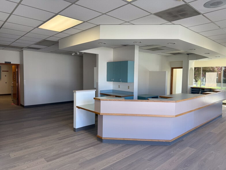 More Photos Of 3226-3246 N Lombard St, Portland Office For Lease