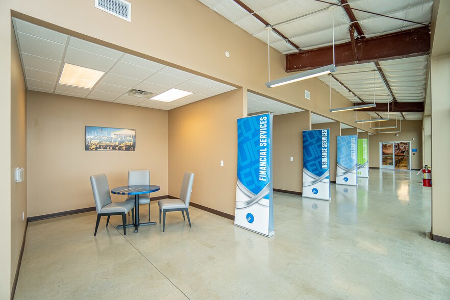 More Photos Of 7044 Interstate 10, Sealy Distribution For Sale