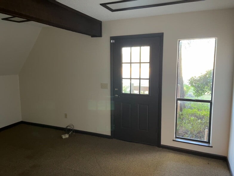 More Photos Of 2809 Blanding Blvd, Middleburg Office For Sale