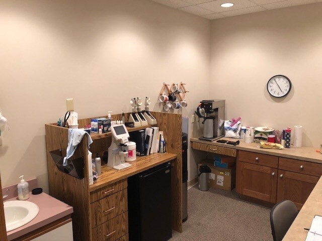 More Photos Of 8510-8514 Broadway, Merrillville Medical For Sale