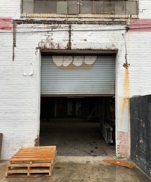 More Photos Of 20 Jackson St, Philadelphia Unknown For Lease