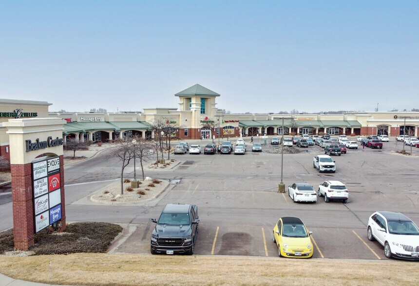 More Photos Of 4801-4831 S Louise Ave, Sioux Falls General Retail For Lease