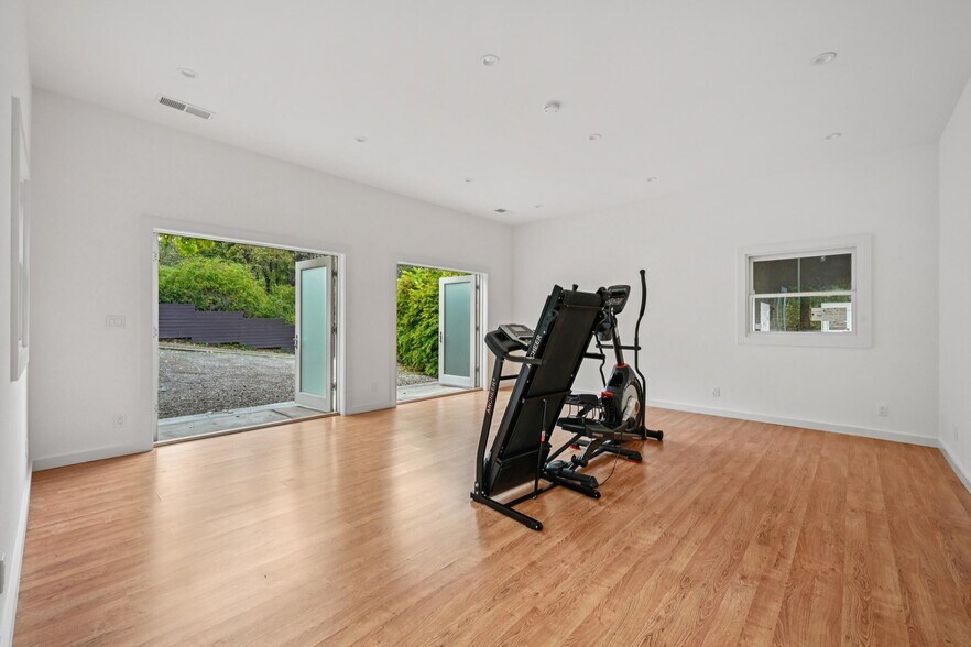 More Photos Of 1605 Lucas Valley Rd, San Rafael Healthcare For Sale