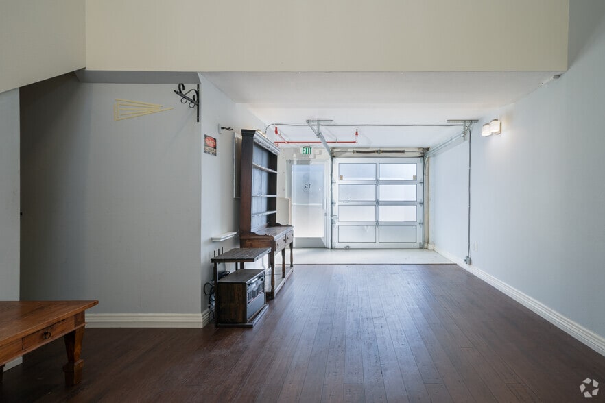 More Photos Of 1940 Union St, Oakland Warehouse For Sale