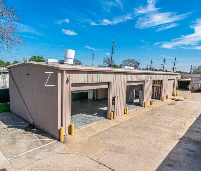 More Photos Of 16522-16536 Park Row, Houston Light Distribution For Lease