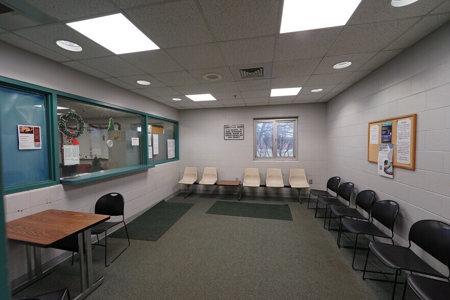 More Photos Of 1835 Treanor St, Saginaw Rehabilitation Center For Sale