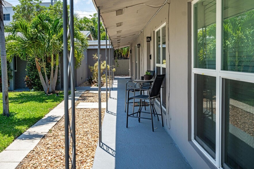 More Photos Of 2201 NE 14th Ave, Wilton Manors Apartments For Sale