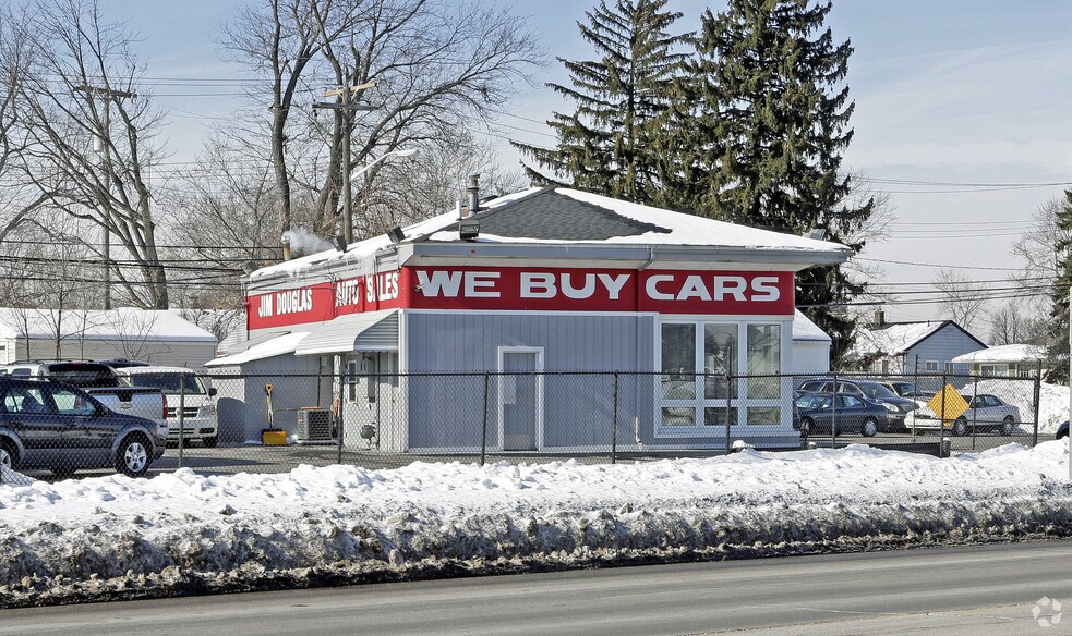 More Photos Of 1153 Baldwin Ave, Pontiac Auto Dealership For Sale