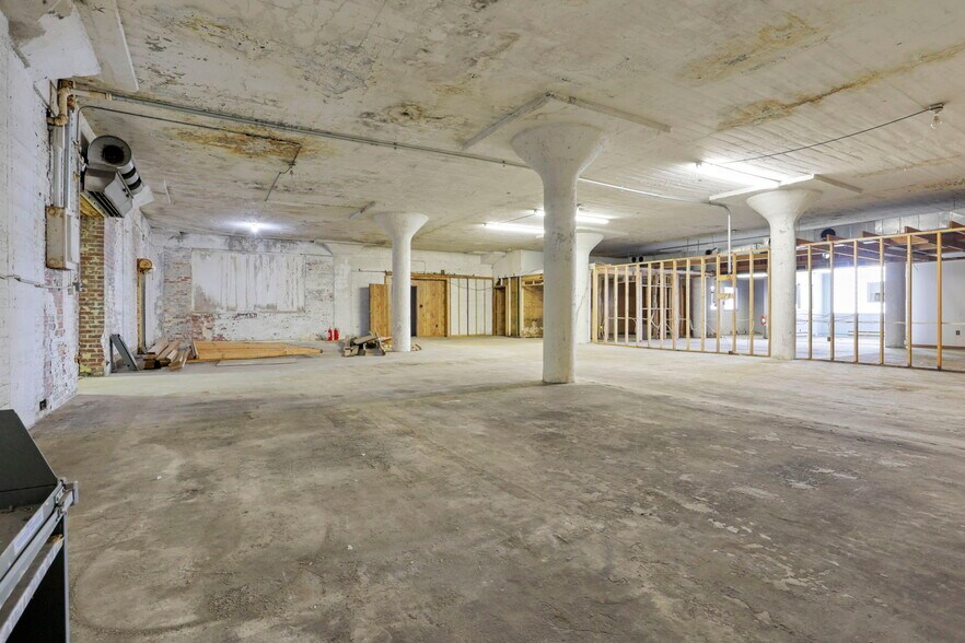 More Photos Of 435 N Elizabeth St, Lima Warehouse For Sale