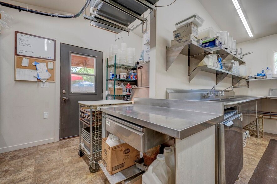 More Photos Of 100 Hill Ave, Spirit Lake Restaurant For Sale