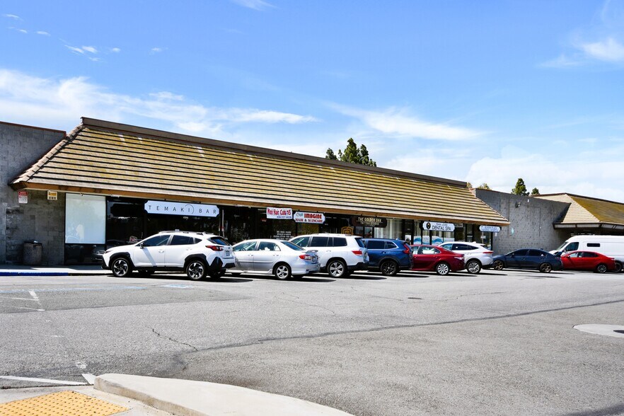More Photos Of 5647-5681 Snell Ave, San Jose Storefront For Sale
