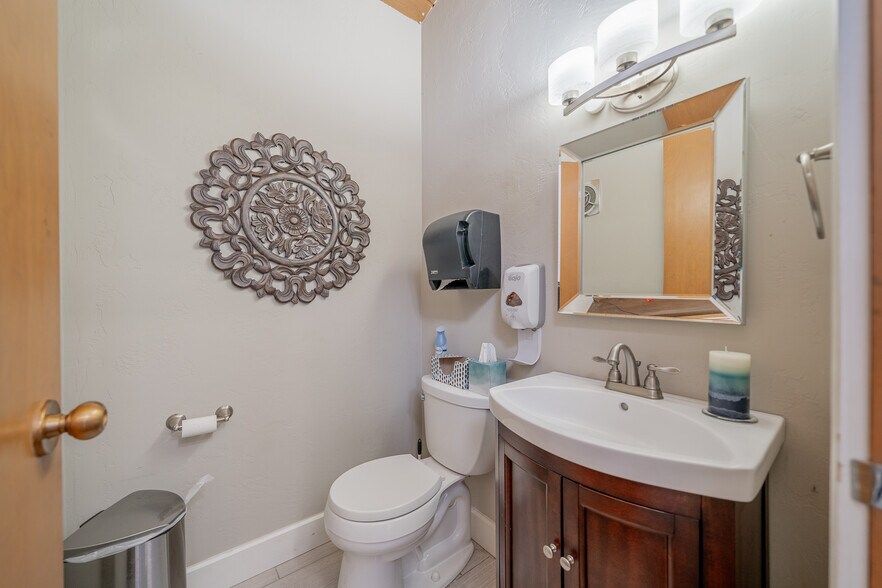 More Photos Of 1331 High Ave, Oshkosh Religious Facility For Sale