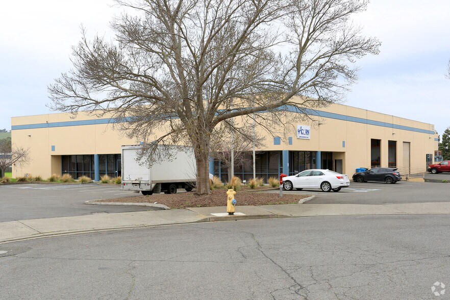 More Photos Of 118-122 Dodd Ct, American Canyon Warehouse For Lease