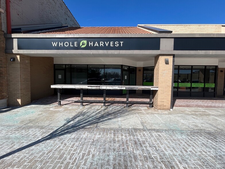 Primary Photo Of 414-422 Armour Rd, North Kansas City General Retail For Lease