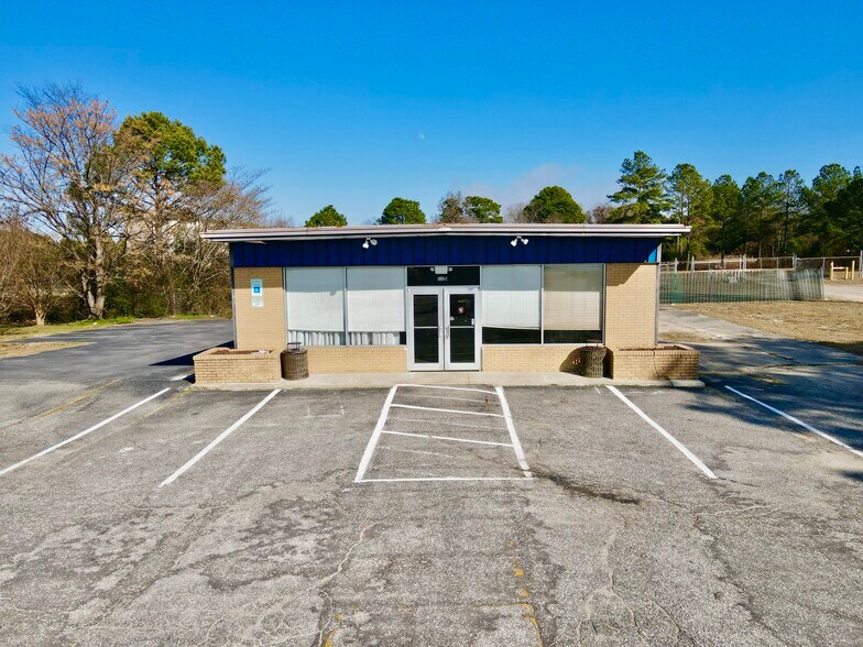 More Photos Of 110 N Fourth St, Spring Lake Light Manufacturing For Lease