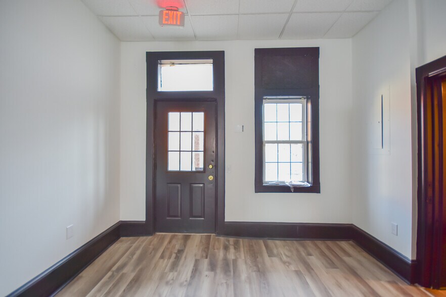 More Photos Of 115-119 E Martin St, Martinsburg Storefront Retail Office For Sale