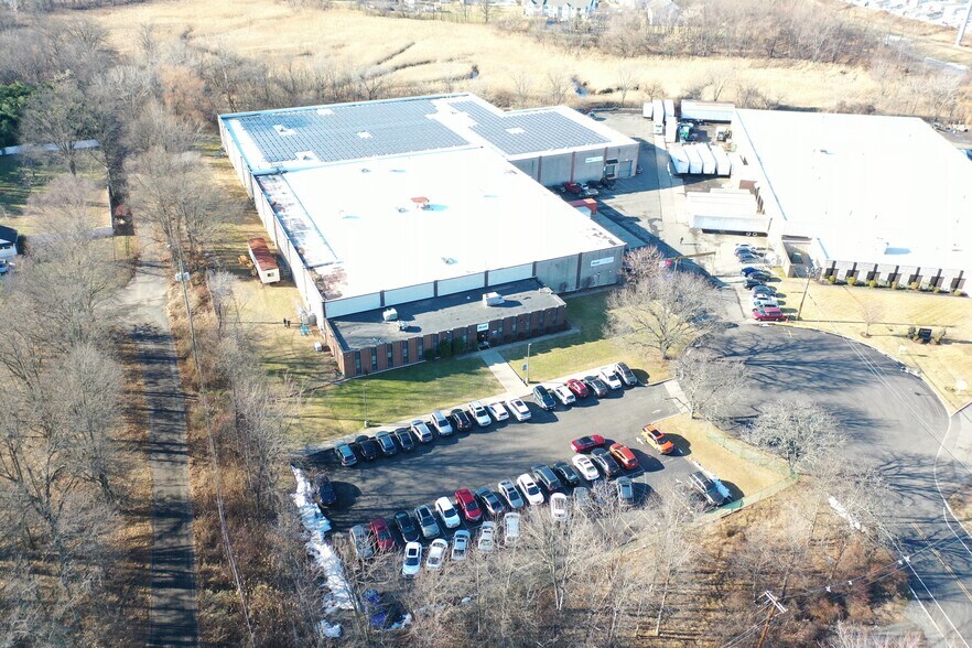 More Photos Of 600 Markley St, Port Reading Warehouse For Lease