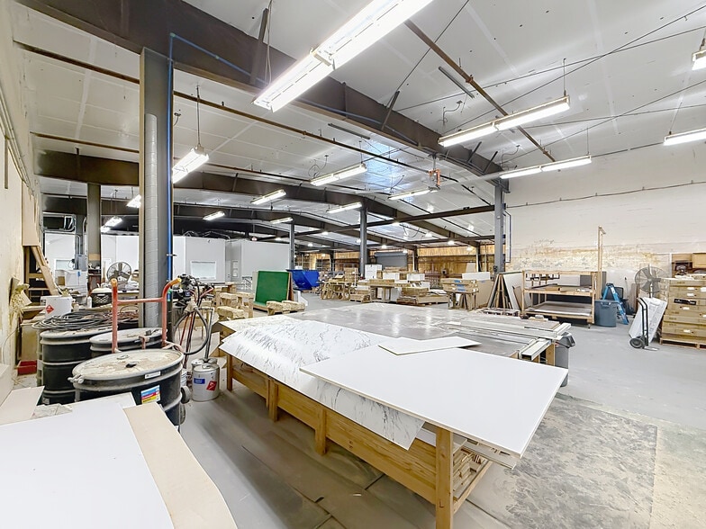 More Photos Of 4677 118th Ave N, Clearwater Manufacturing For Sale