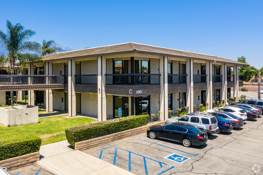 More Photos Of 600 N Mountain Ave, Upland Unknown For Lease