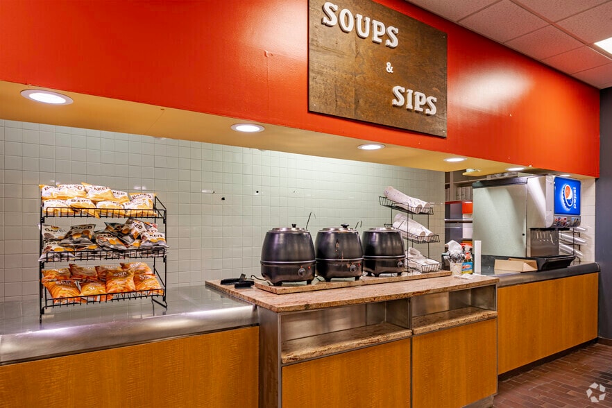 More Photos Of 1 Blue Hill Plz, Pearl River Unknown For Lease