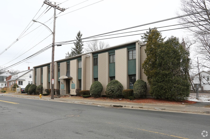 More Photos Of 276 Highland Ave, Waterbury Office For Lease