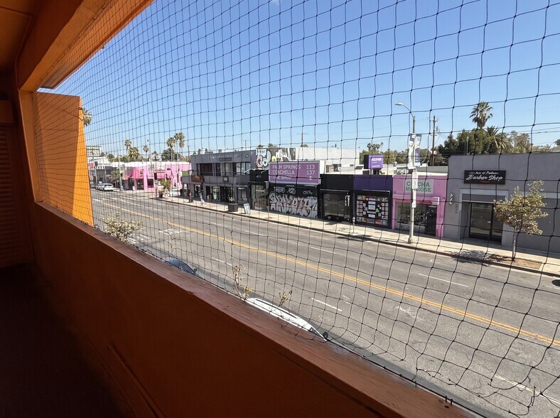 More Photos Of 7619-7621 Melrose Ave, Los Angeles Storefront Retail Office For Sale