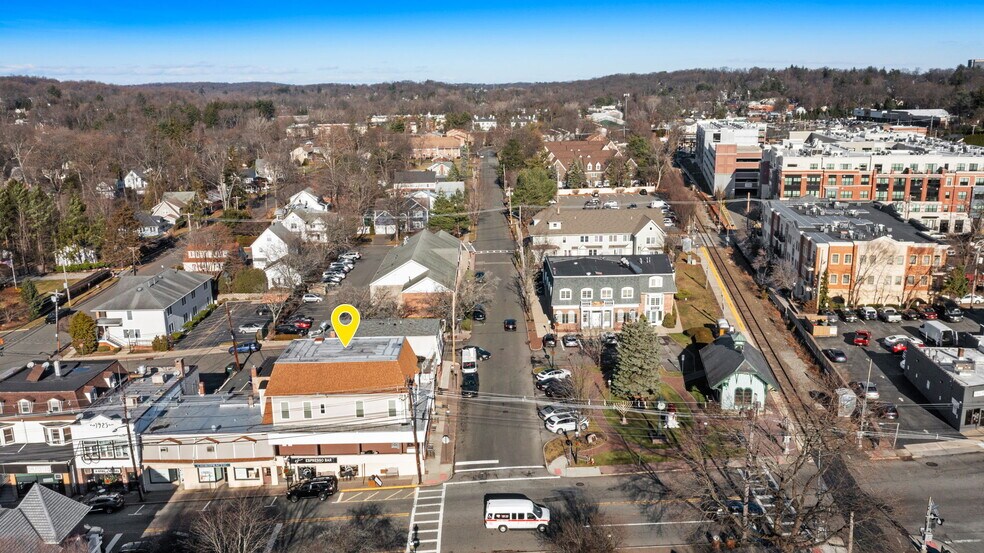 More Photos Of 75-79 Park Ave, Park Ridge Storefront Retail Residential For Sale