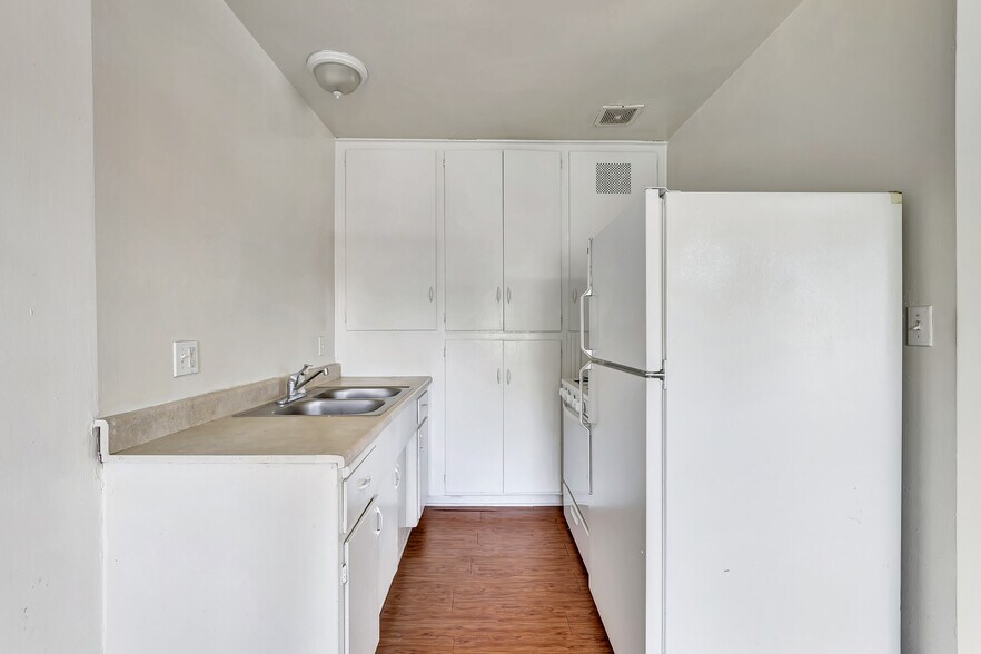 More Photos Of 4412 E Lockwood Ave, Los Angeles Apartments For Sale
