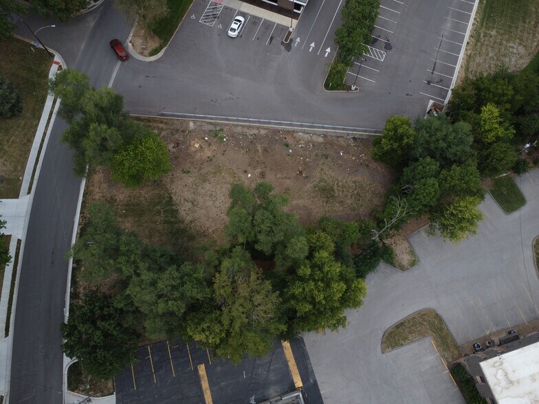 More Photos Of 4716 W 60th St, Mission Land For Sale